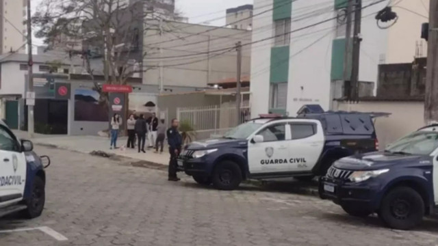 Prefeito de Macapá agride jornalista com mata-leão durante visita a obra - img