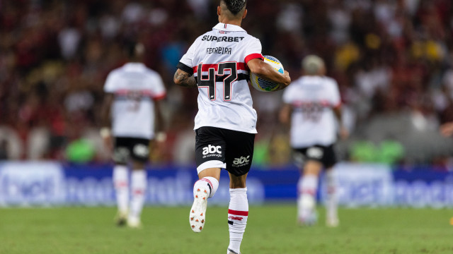 Corinthians mostra nova postura após clássico apático e dura no vestiário - img