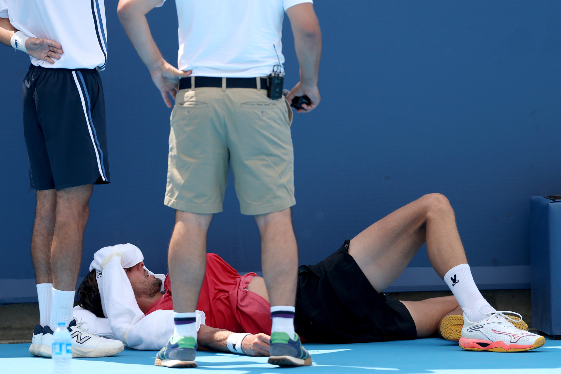 Tenista francês passa mal por calor e desiste no Masters 1000 de Cincinnati - img