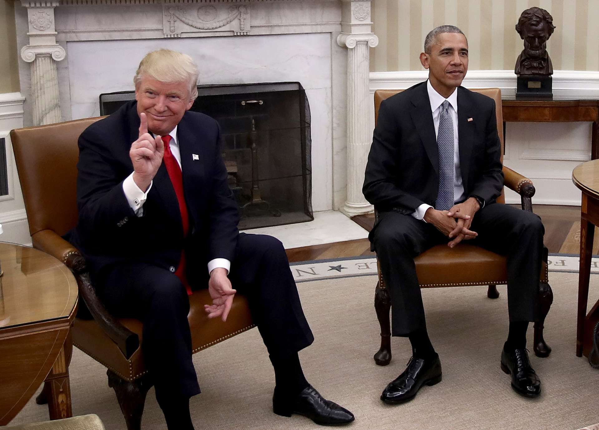 Trump compartilha vídeo de IA mostrando Obama sendo preso - img