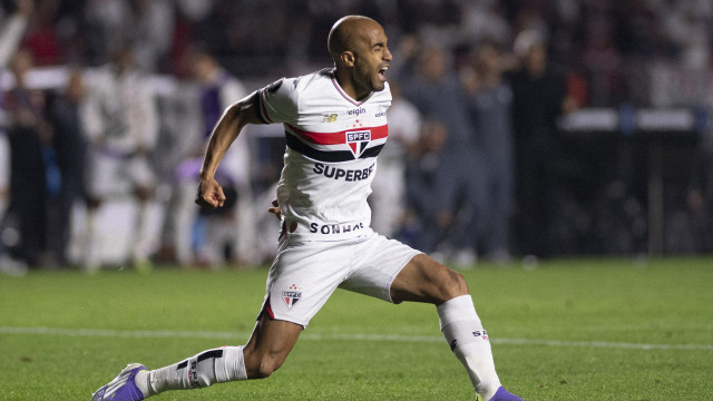 Pouco drible, muito passe errado: os números de Neymar na queda do Santos - img