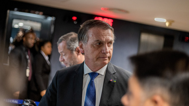 Venezuela faz troca com EUA e recebe 252 deportados de El Salvador; veja - img