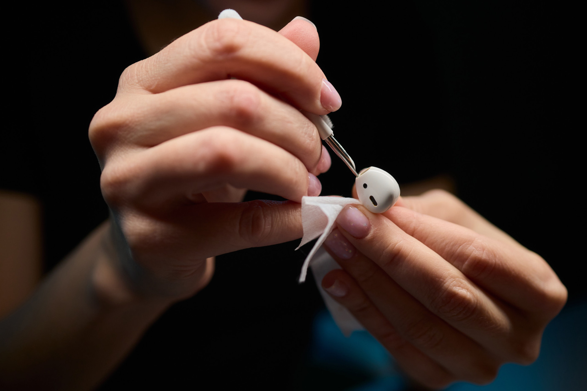 4 passos para conseguir limpar (de forma eficaz) os seus AirPods - img