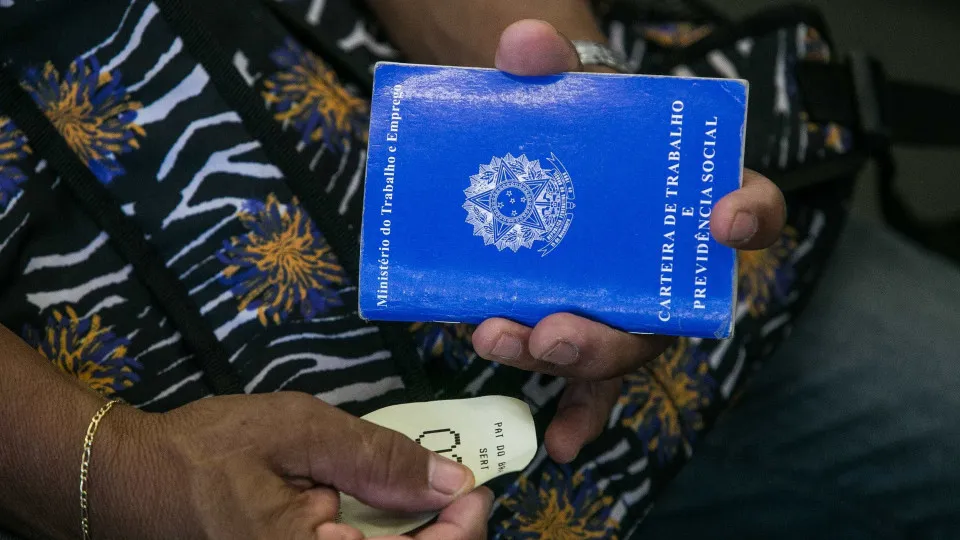 80 mil empregadores serão notificados para regularizar FGTS de domésticos - img