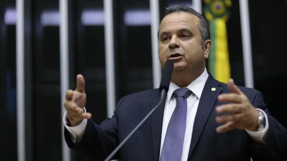 Aliados de Bolsonaro no Congresso pedem anistia, impeachment de Moraes e fim de foro - img