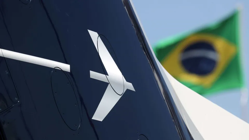 Anac prevê certificação de carro voador da Embraer em 2027 - img