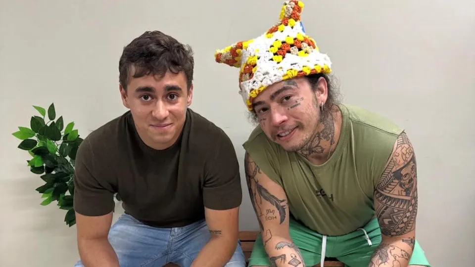 Após briga nas redes, Nikolas Ferreira aparece em foto com Whindersson - img
