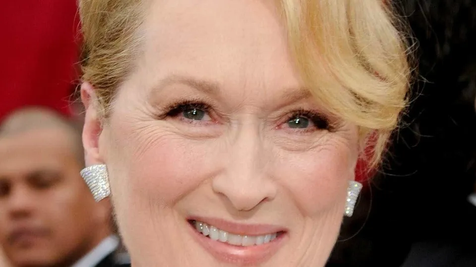 Astros como Meryl Streep assinam carta contra suspensão de Jimmy Kimmel - img