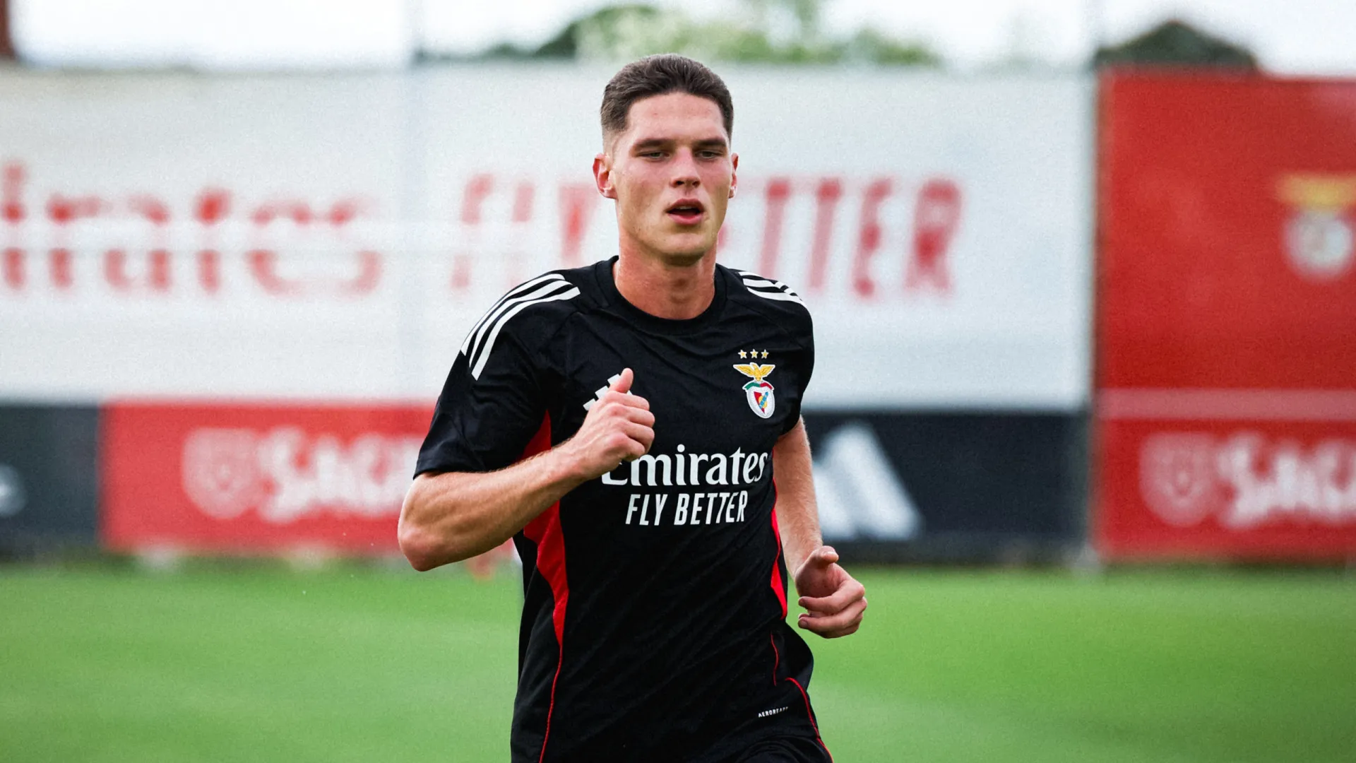 Ataque russo a Kiev destrói casa de Sudakov, jogador do Benfica - img