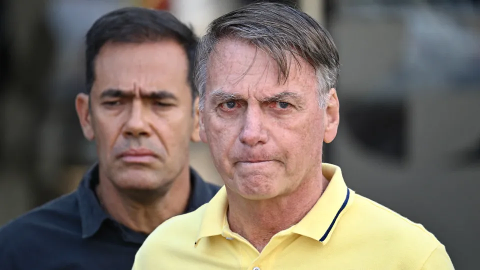 Estado de saúde pode fazer Bolsonaro ir para prisão domiciliar? Veja o que diz especialista - img
