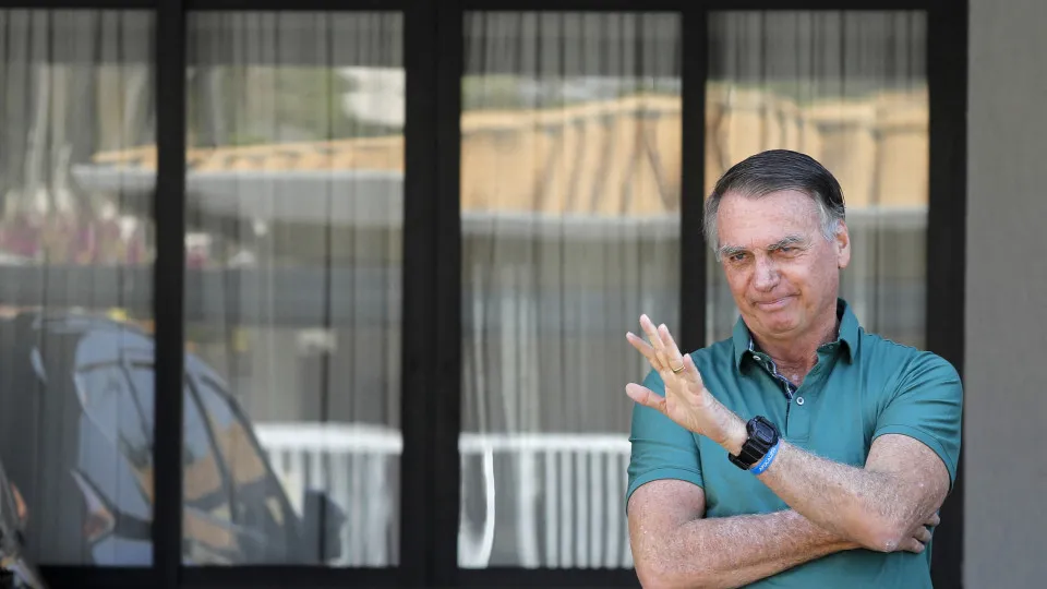 Moraes autoriza Bolsonaro a receber visitas para festa de 15 anos da filha - img