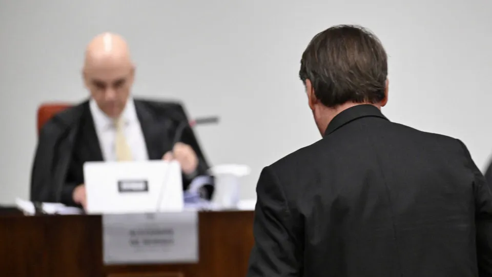 Partidos apresentam nova ação ao STF para derrubar dosimetria que beneficia Bolsonaro - img