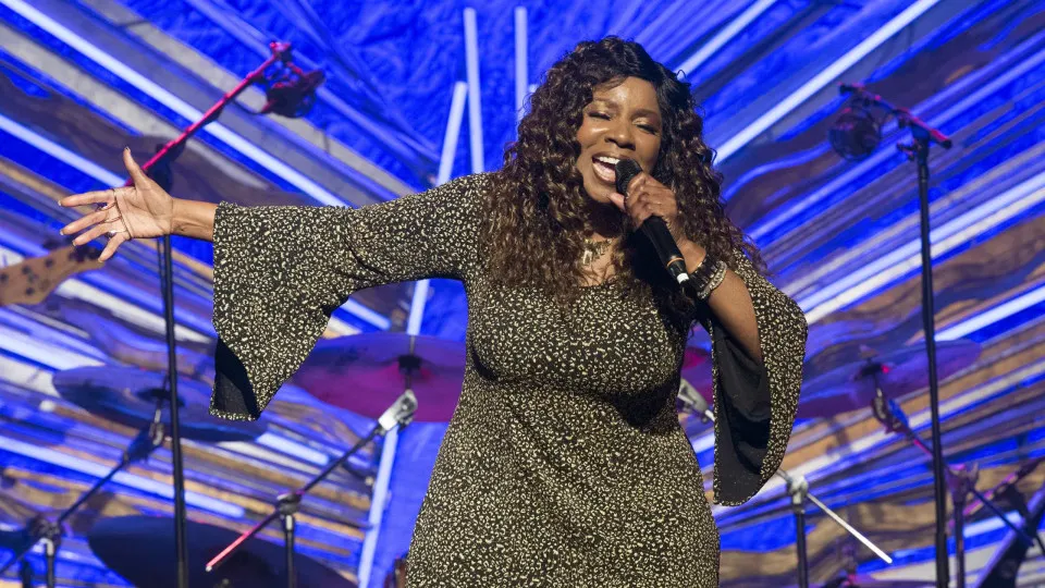 Gloria Gaynor, de 'I Will Survive', faz doação para partido de Donald Trump - img