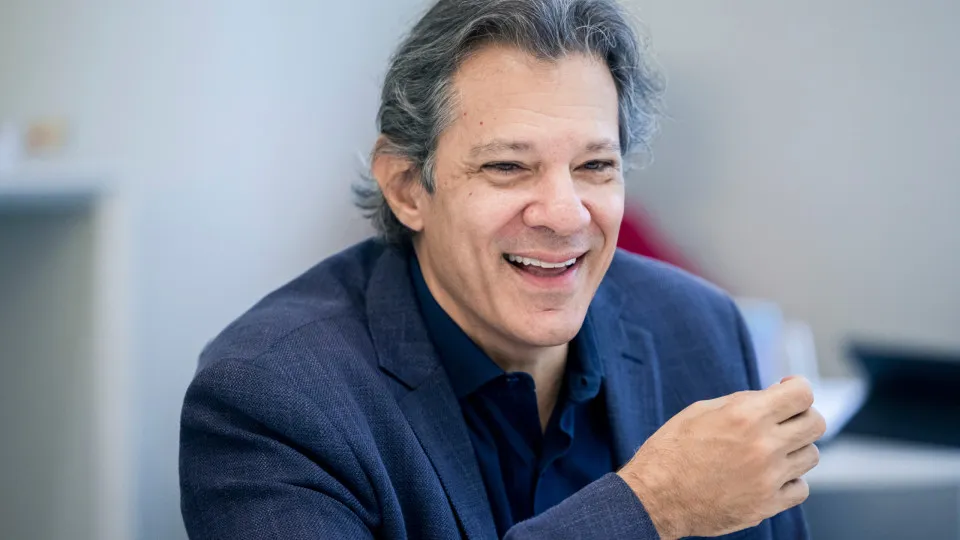 Haddad prevê queda dos juros "em breve" e 2026 "muito melhor" - img