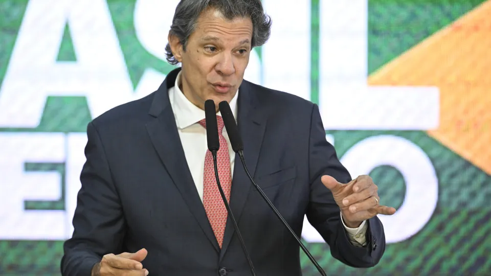Haddad volta a afirmar que tarifar commodities não faz sentido e encarece custo dos americanos - img