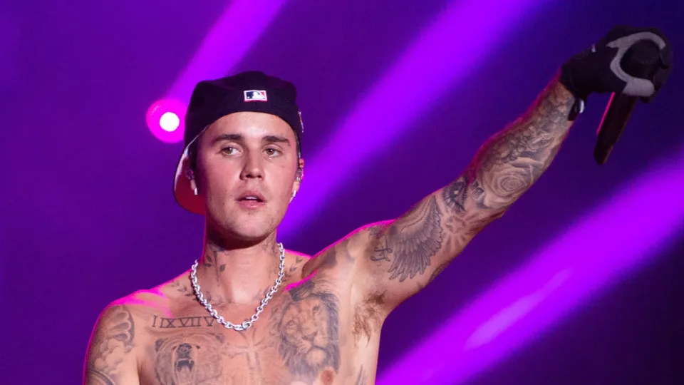Justin Bieber publica lista de regras de vida em família em meio a rumores - img