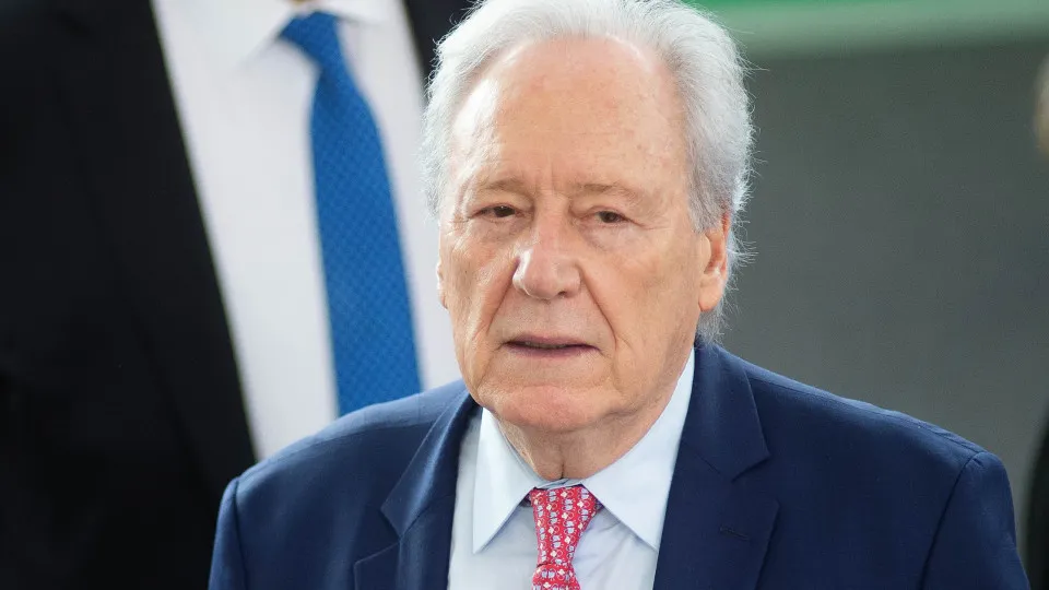 Lula exonera Lewandowski e nomeia Manoel Carlos de Almeida Neto como ministro da Justiça - img