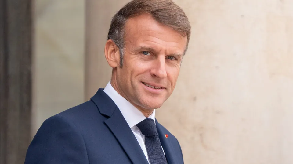 Macron é barrado em Nova York para passagem de comitiva de Trump - img