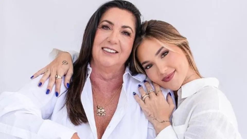 Mãe de Virginia Fonseca anuncia término do namoro com sanfoneiro - img