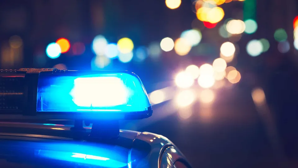 Menino de 11 anos é morto a tiro após tocar a campainha e correr - img