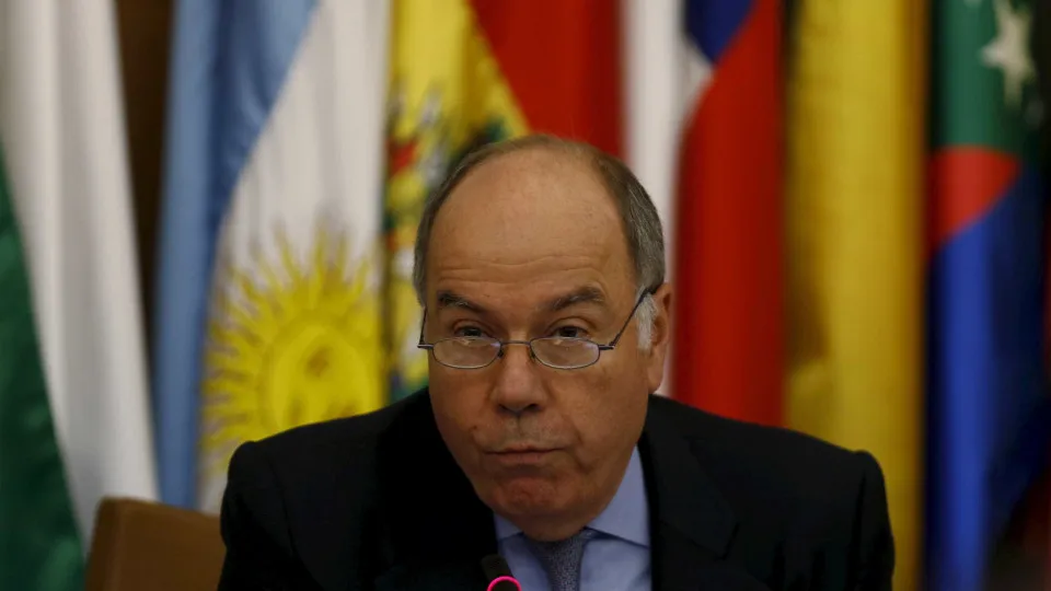 “Não podemos admitir intervenções externas", defende Mauro Vieira - img