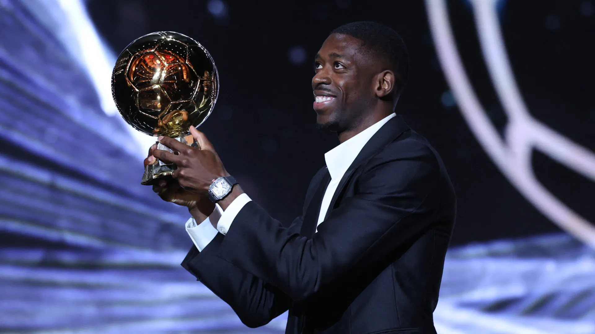 Ousmane Dembélé, decisivo em título europeu do PSG, fica com a Bola de Ouro - img