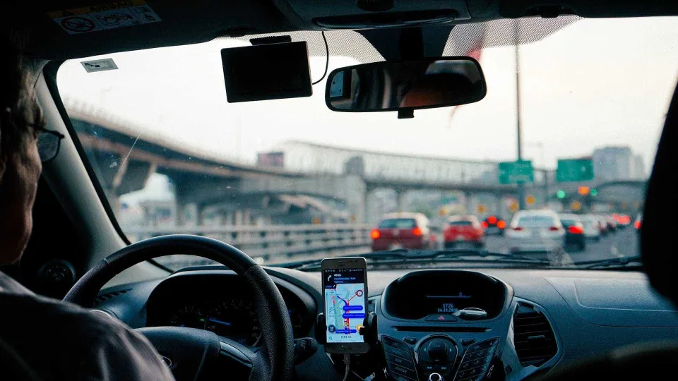 PGR é contra vínculo trabalhista entre motoristas e aplicativos - img