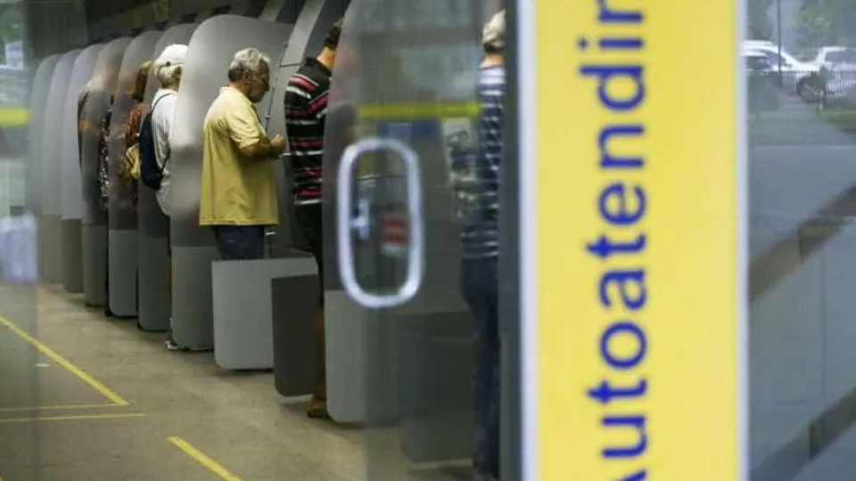 Posts falsos tentam incentivar saques em massa do Banco do Brasil - img