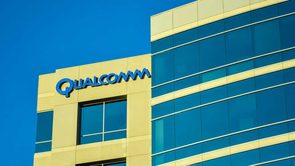 Qualcomm lança nova geração de chips Snapdragon com foco em IA e eficiência - img