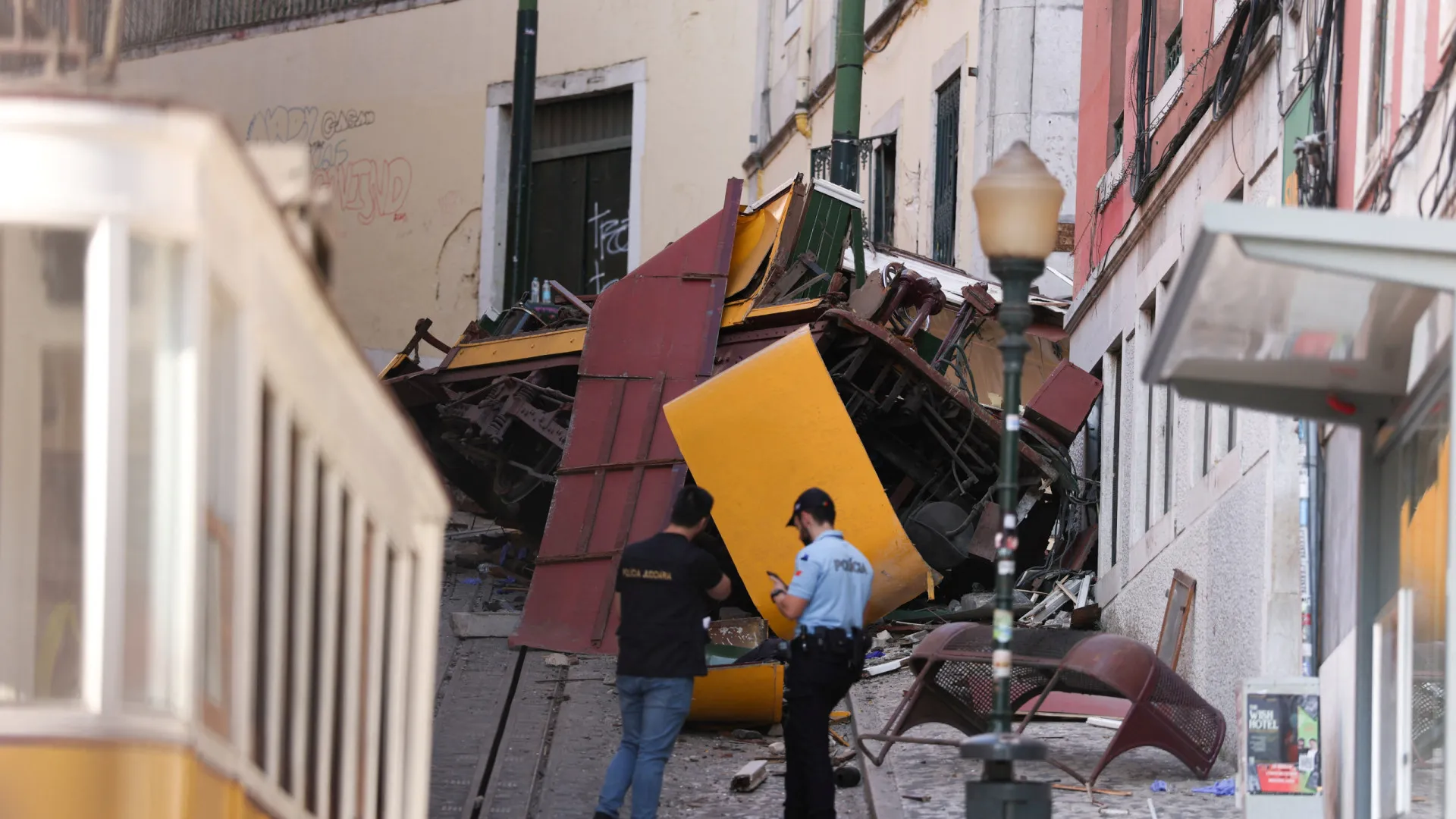 Relatório: Cabo que "cedeu" provocou acidente com bondinho em Portugal - img