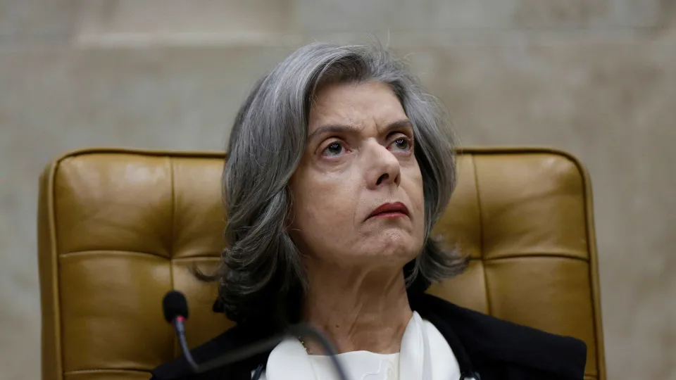 STF forma maioria para condenar Bolsonaro e outros réus por organização criminosa - img