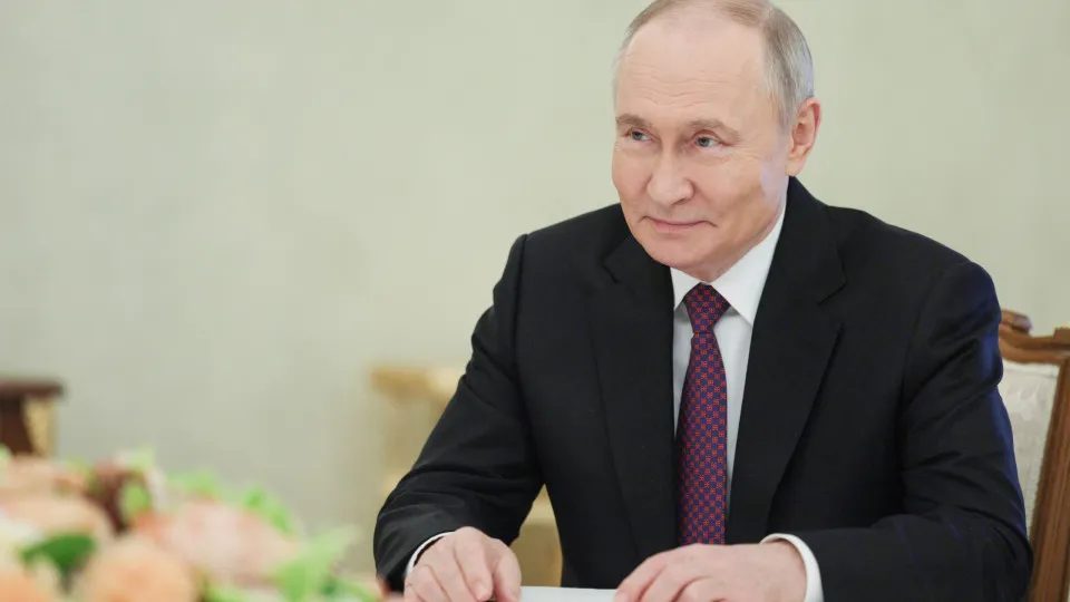 Bola está com o Ocidente, diz Putin sobre a Ucrânia - img