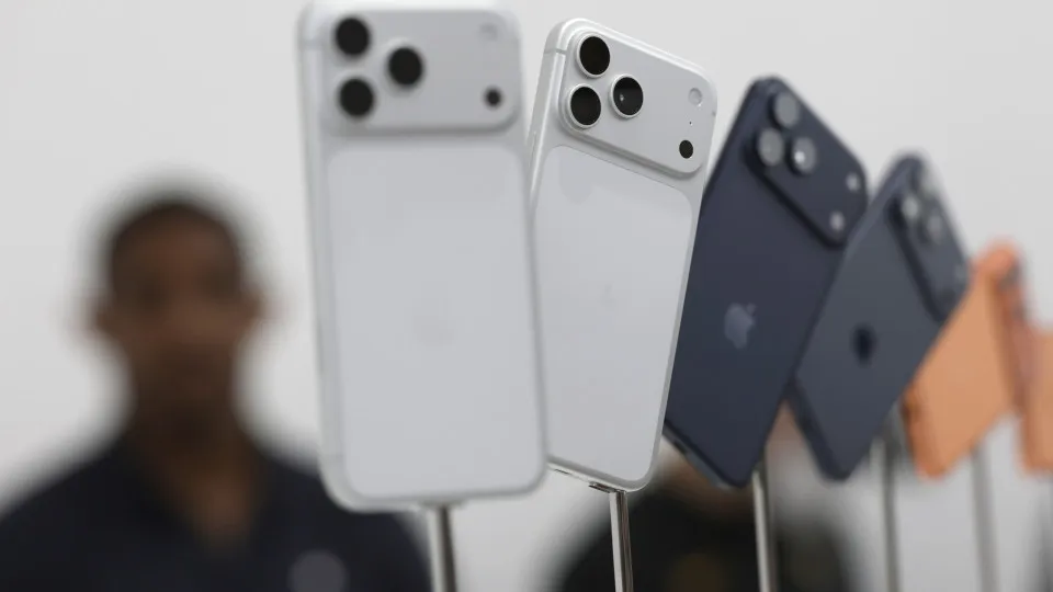 Veja como atualizar o iPhone com o iOS 26, e os modelos que não são compatíveis - img