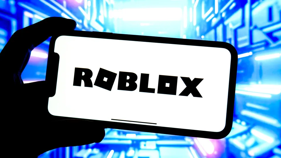 Brasileiros ganham R$ 2.100 para buscar pedofilia e incentivo a automutilação no Roblox - img