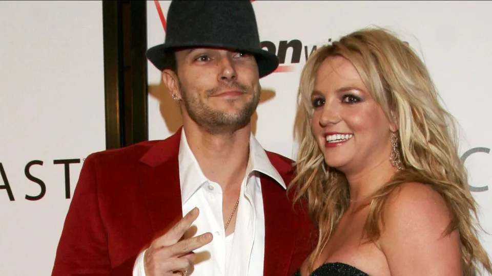 Britney Spears vigiava filhos dormindo com uma faca, diz ex-marido - img