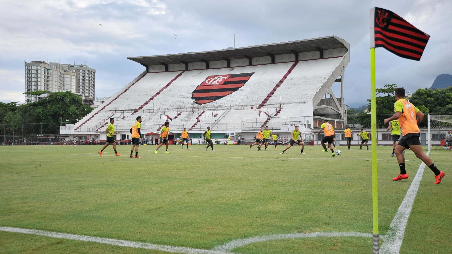 Como Flamengo x Libra tem mexido também com os bastidores da Gávea - img