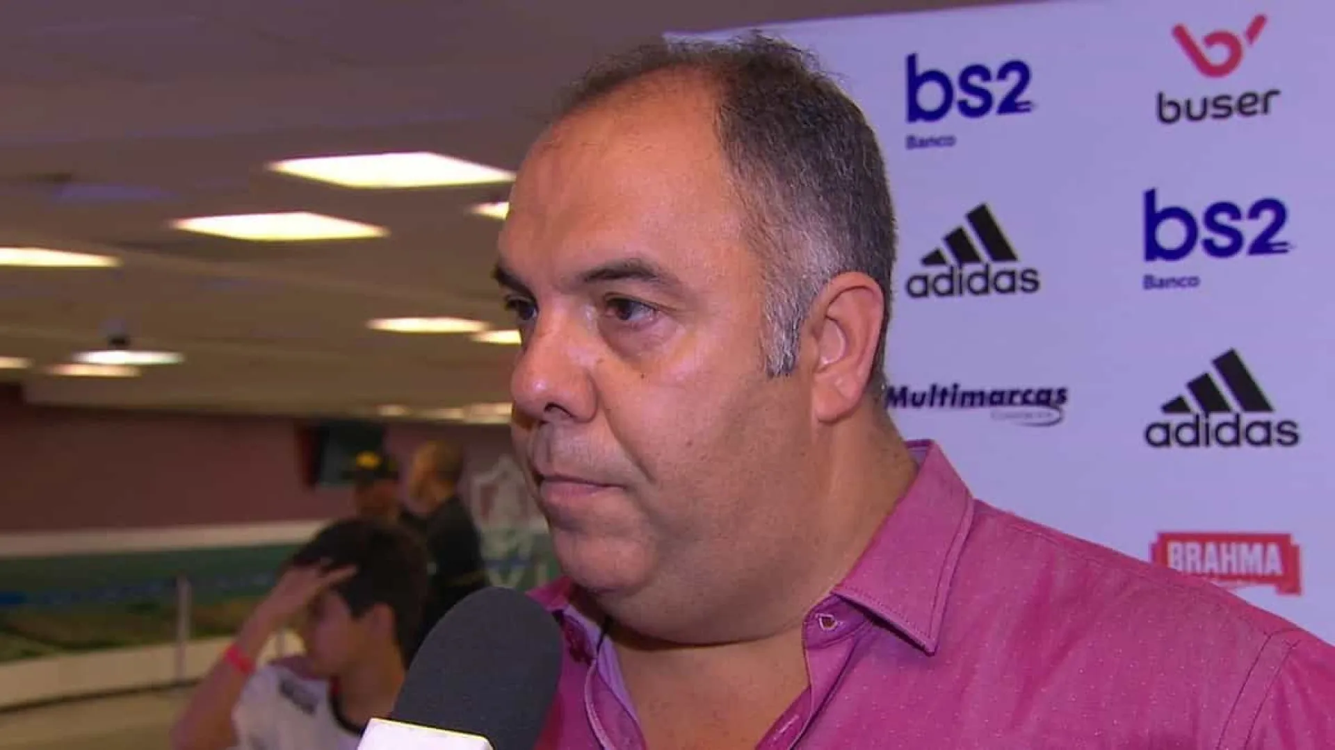 Ex-Flamengo discute com jornalista em vitória do Remo na Série B: 'Covarde' - img