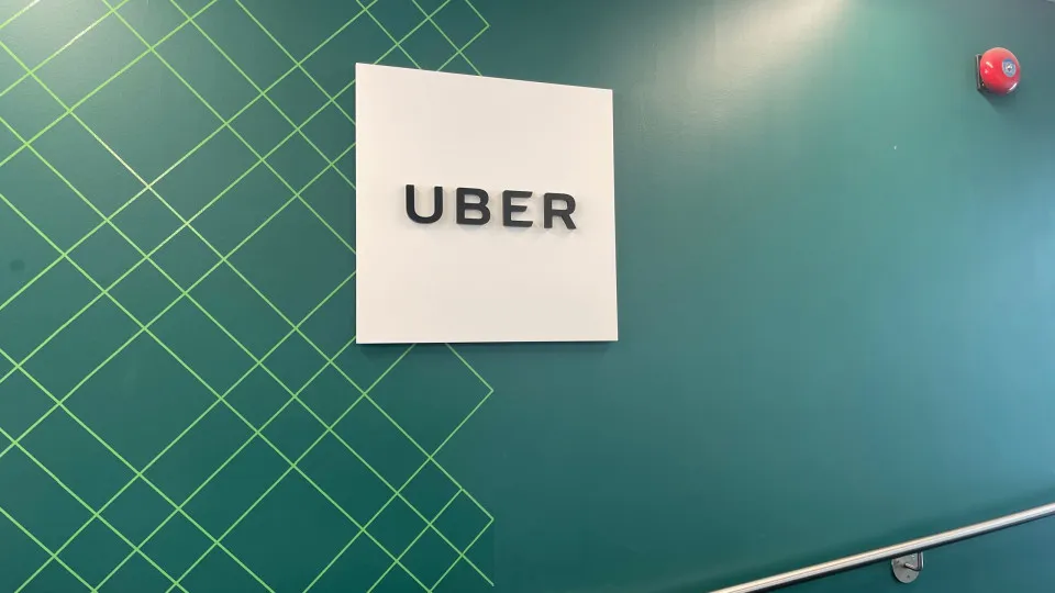 Governo defende piso salarial e limite de horas para trabalhador de Uber e outros apps - img