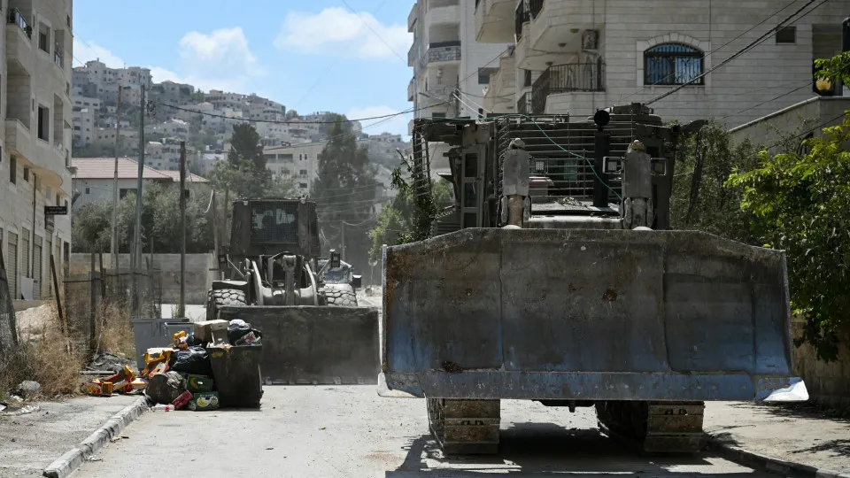 Israel 'abre fogo' em Gaza e deixa vários mortos: "Violação do acordo" - img