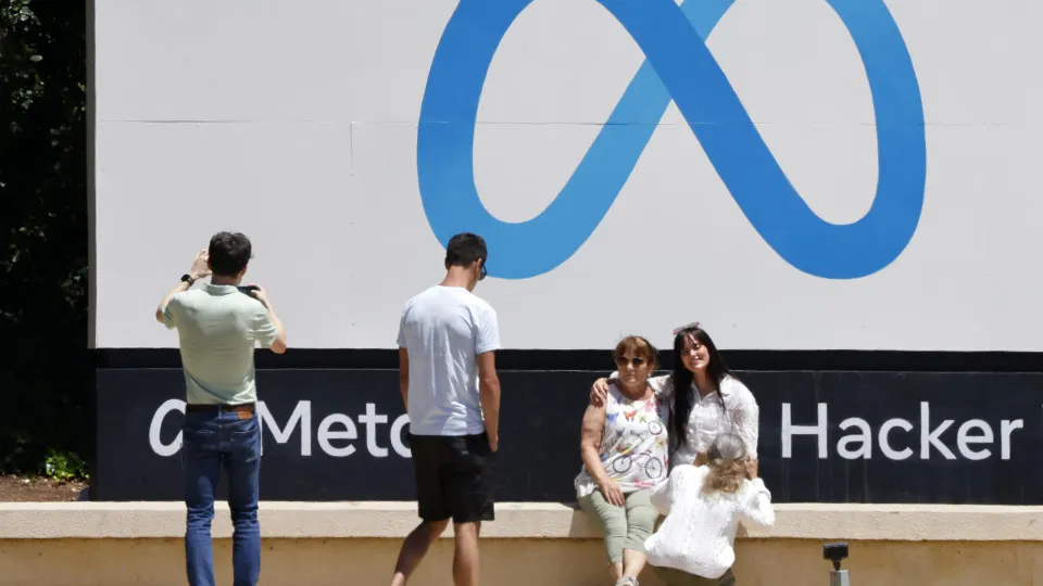 Meta adiciona controle parental para interações de adolescentes com IA - img