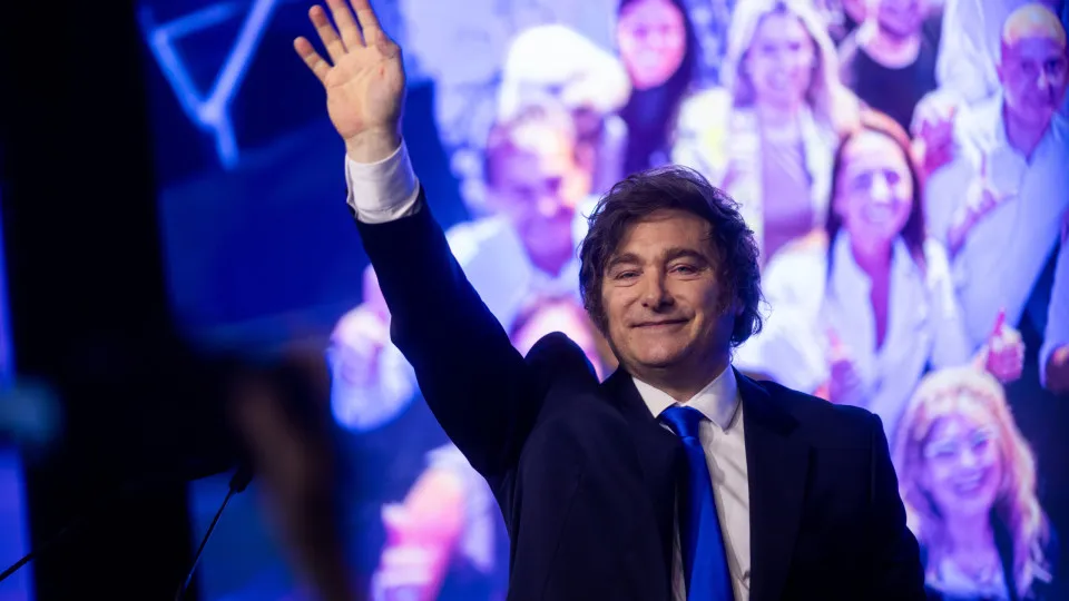 Javier Milei segue Donald Trump e formaliza saída da Argentina da OMS - img