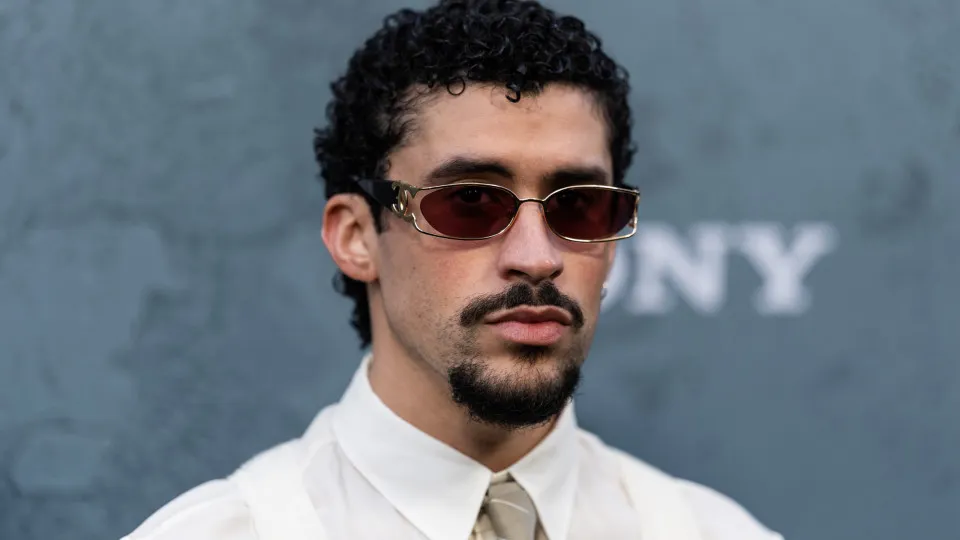 Após discurso de Bad Bunny contra o ICE, porta-voz da Casa Branca ironiza protesto - img
