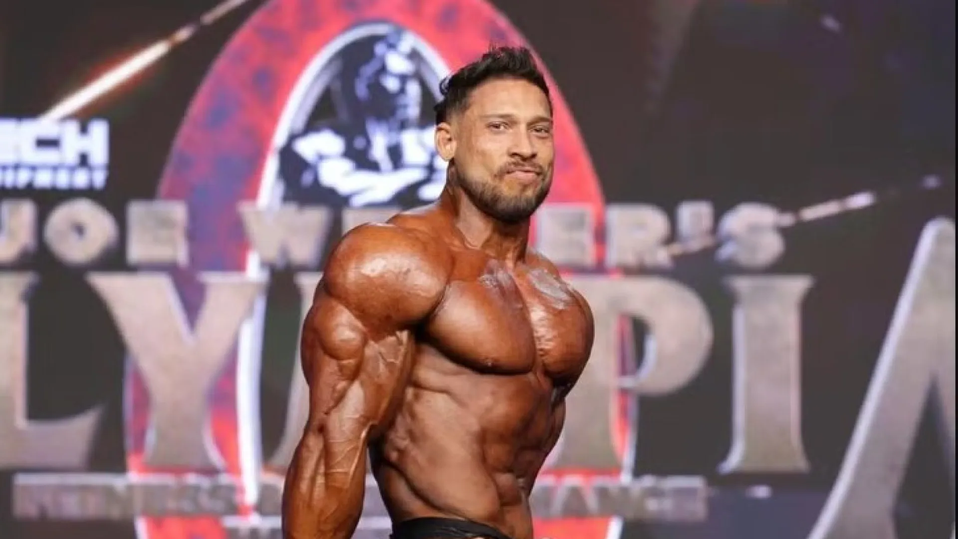 Ramon Dino leva título inédito do Mr. Olympia após bater duas vezes na trave - img