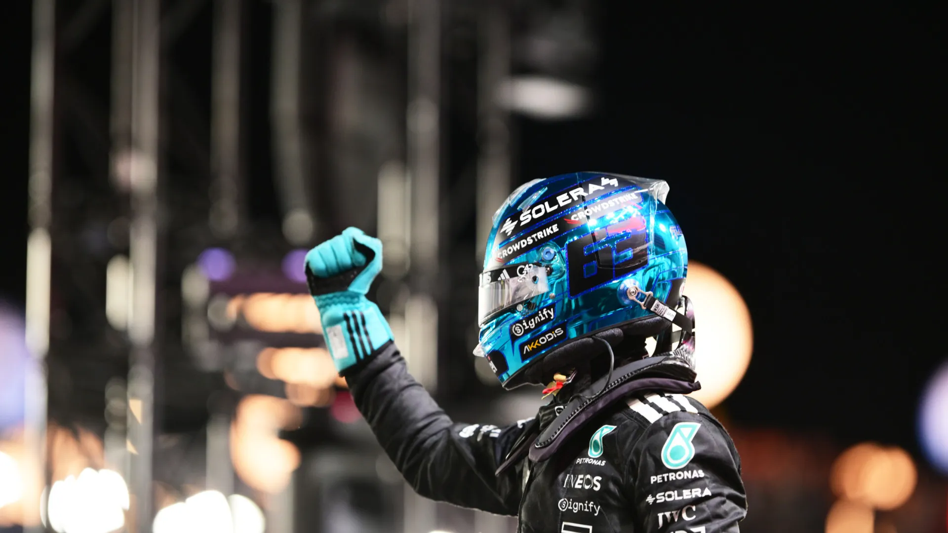 Russell supera Verstappen e garante pole em Singapura; Bortoleto cai no Q1 - img