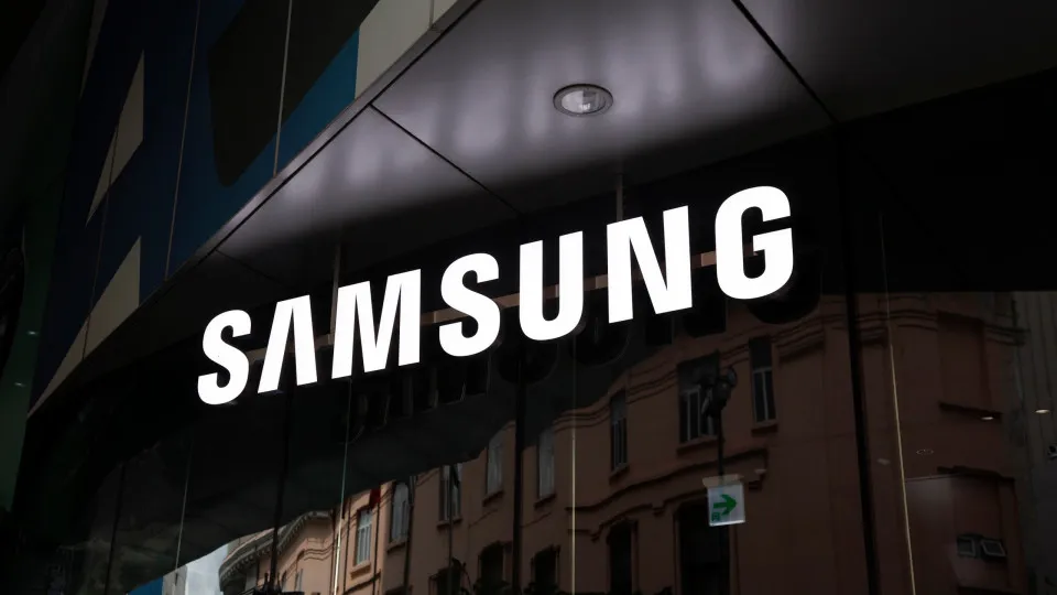 Samsung deve anunciar esta semana o seu primeiro dobrável triplo - img