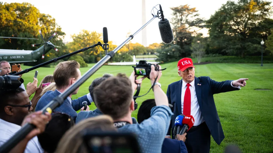Trump confirma novo ataque no Caribe e sugere ações antidrogas em solo - img