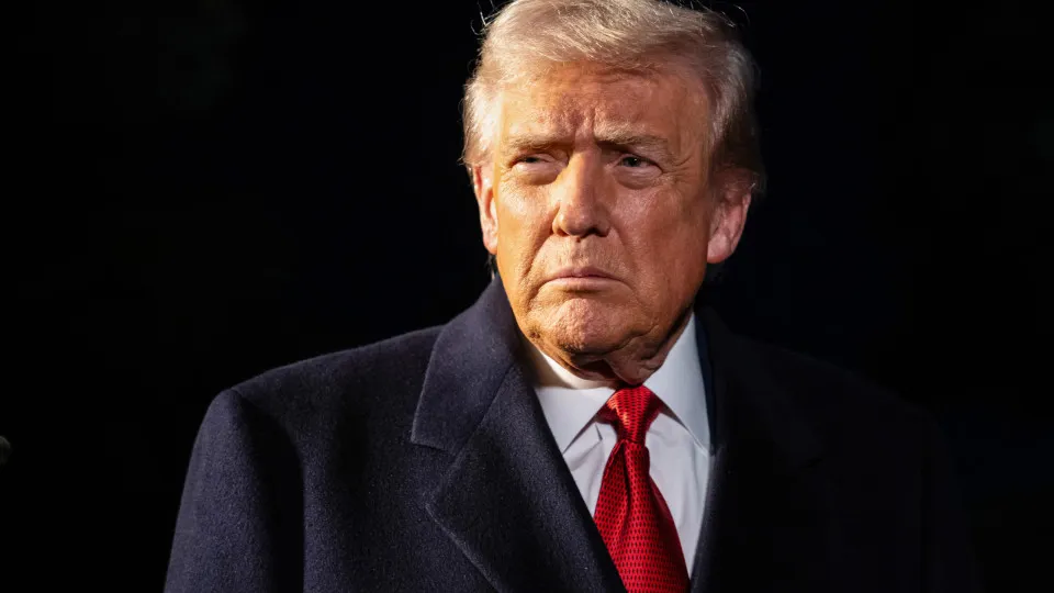 Trump orienta embaixadas a negar visto por obesidade ou doenças crônicas - img