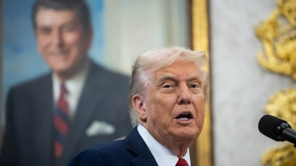 Trump deixa aviso ao Hamas sobre plano de paz: "Não tolerarei atrasos" - img