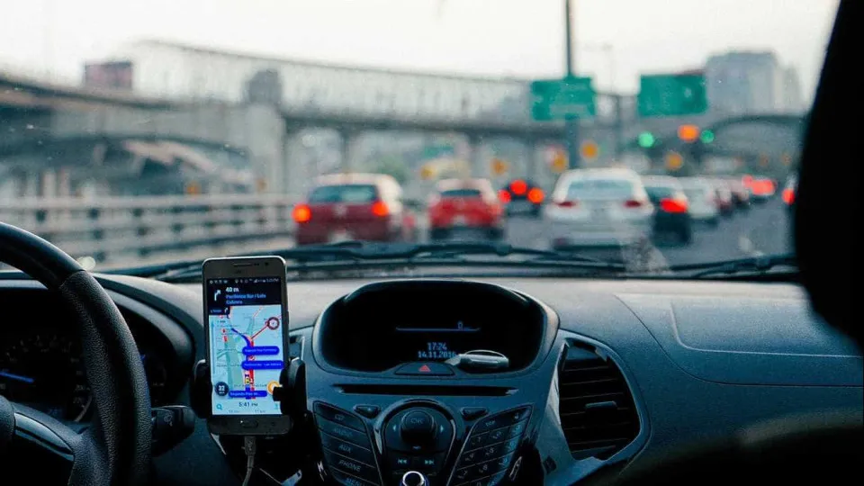 Uber deixa de aceitar alguns modelos de carros para as categorias Black e Comfort - img