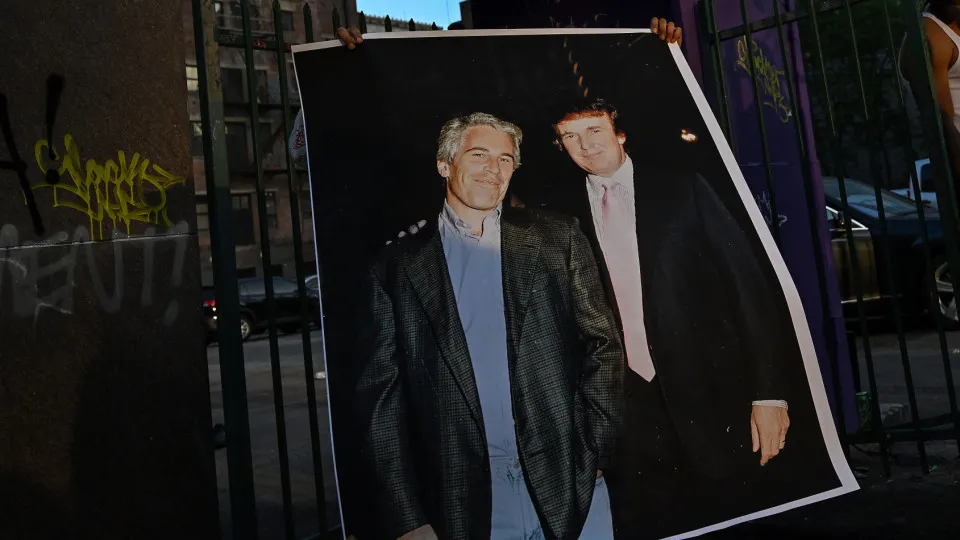 'Sou o único capaz de derrubar Trump', disse Epstein em troca de e-mail - img